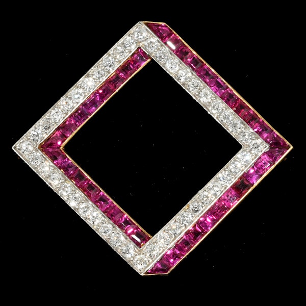 MM8201b Fine quality stylistic ruby diamond gold platinum brooch by Black Starr & Frost 1900c - image 1