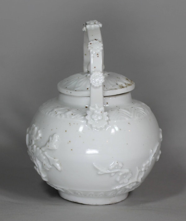 Rare Chinese blanc de chine pot and cover, Kangxi (1662-1722) - image 2