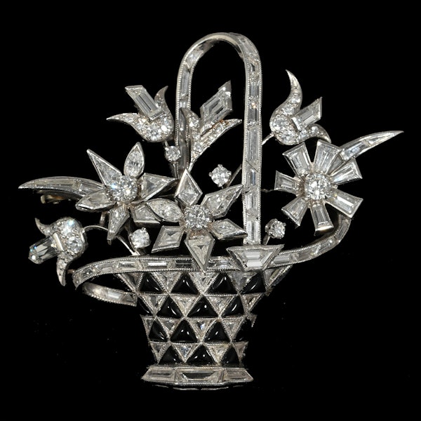 MM8121b Art Deco platinum diamond onyx baguette and round diamond basket flower brooch 1920c - image 1