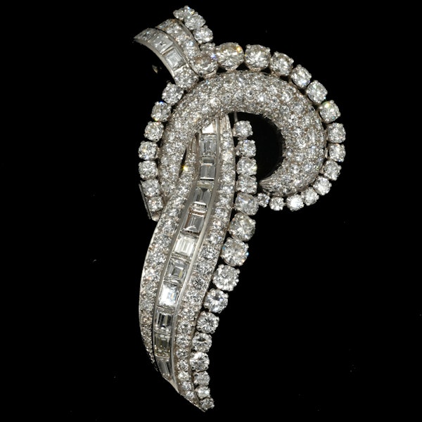 MM8818b Amazing fine quality diamond clip brooch 16cts impressive 1950/60c - image 1