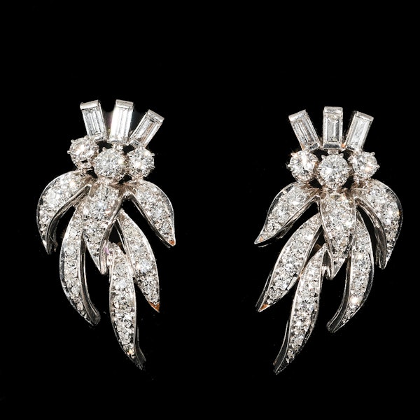 MM8886e Diamond platinum clip earrings 1970c - image 1