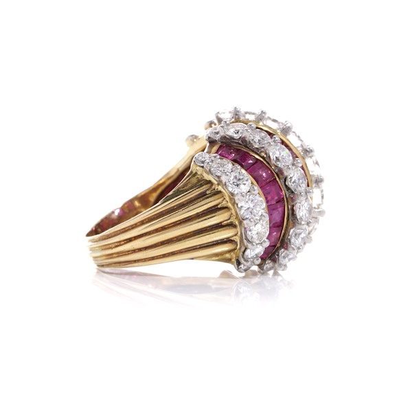 Kutchinsky 18kt. gold ruby and diamond ring - image 5