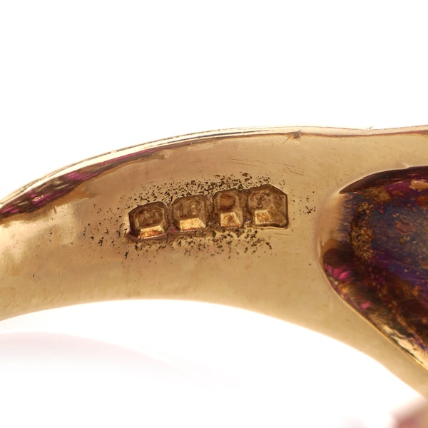 Kutchinsky 18kt. gold ruby and diamond ring - image 8