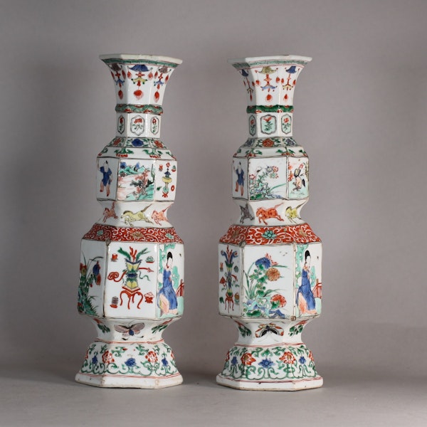 Pair of Chinese Famille Verte Double-Gourd Hexagonal Faceted Vases, Kangxi (1662-1722) - image 7