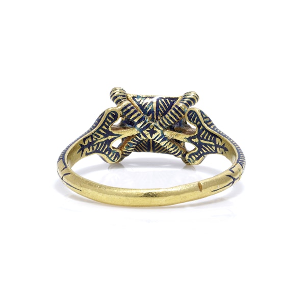 Renaissance revival 22kt yellow gold ring with rock crystal and enamel - image 5