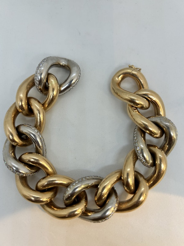 Beautiful diamond 18ct gold bracelet at Deco&Vintage Ltd - image 3