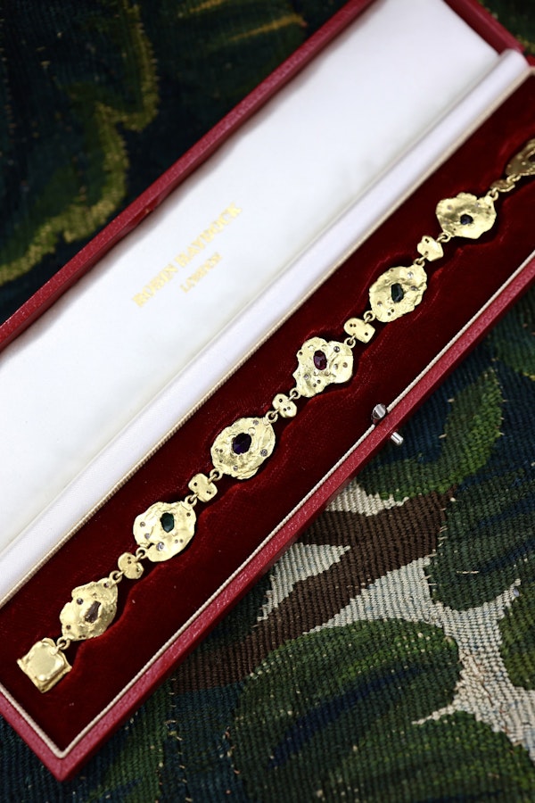 A very unusual Multi-Gem & Diamond, Yellow & White 18ct. Gold (tested), Acrostic Bracelet, Representing DEAREST. Circa 1970. - image 9