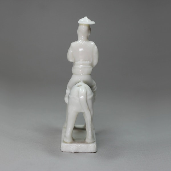 Chinese blanc de chine joss stick holder, Kangxi (1662-1722) - image 2