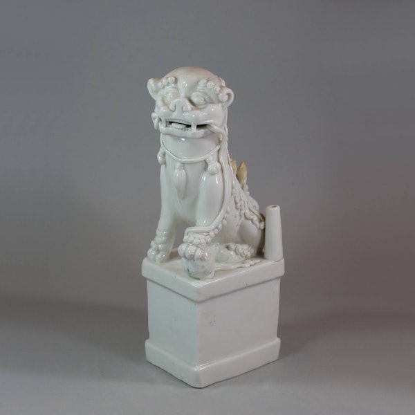 Chinese blanc de chine dog of Fo incense holder, 18th century - image 1