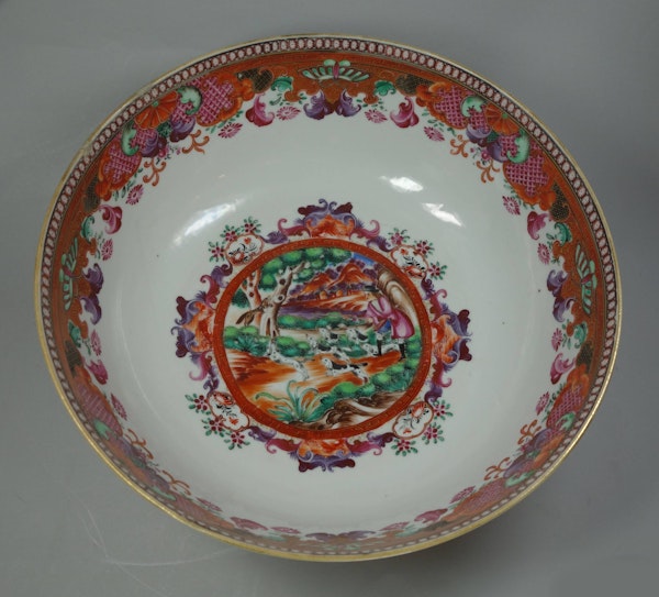 Chinese famille rose hunting bowl, Qianlong (1736-95) - image 3