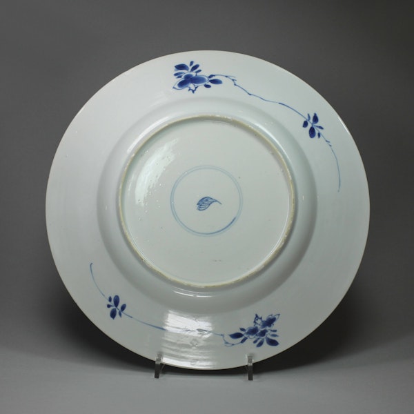 Chinese blue and white European market plate, Kangxi (1662-1722) - image 2