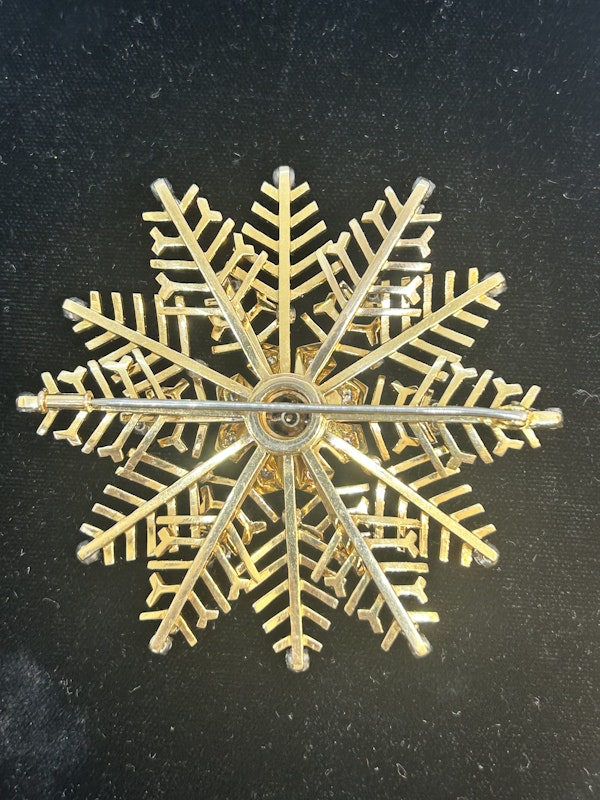 Lovely Vintage Snowflake Diamond Brooch,Deco&Vintage,stand 324 - image 3