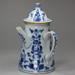 Chinese blue and white lighthouse teapot and cover, early Qianlong (1736-95)