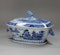 Chinese blue and white sauce tureen and cover, Qianlong (1735-95) - image 2