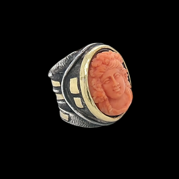 Vintage Michael Allan Bolton Large Coral Cameo Ring. - image 5