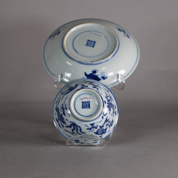 Chinese blue and white cup and saucer, Kangxi (1662-1722) - image 2