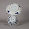 Chinese blue and white teabowl and saucer, Kangxi (1662-1722) - image 2