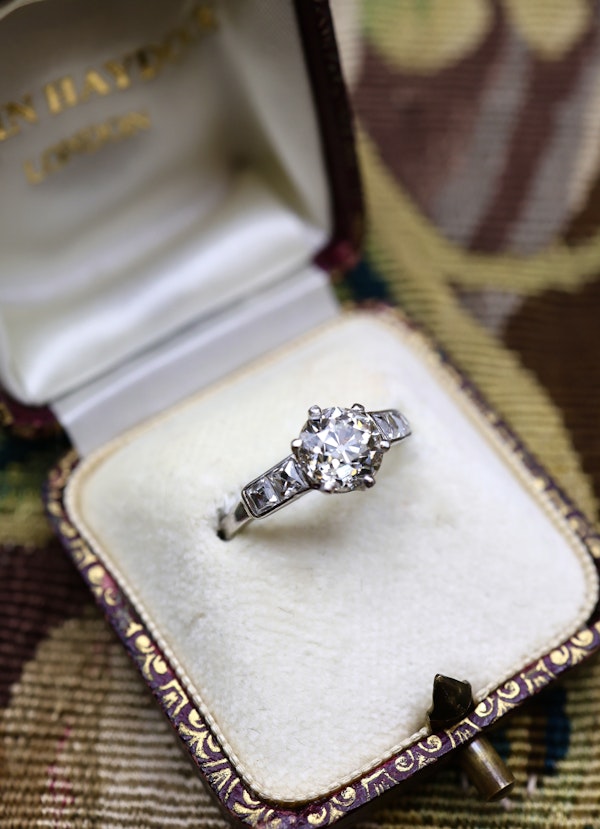 A very fine 1.60 Carat Old Cut Diamond & Platinum Solitaire Ring with French Cut Diamond Shoulders, English, Circa 1930 - image 4