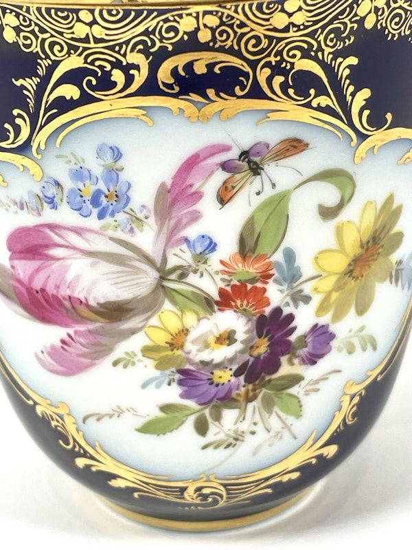 Meissen trembleuse cup,cover & saucer - image 5