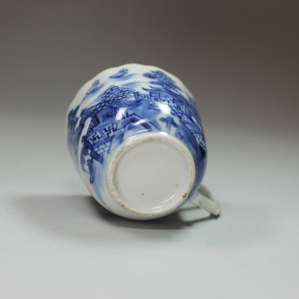 Chinese blue and white coffee cup, 18th century - image 3