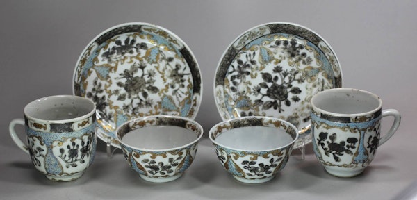 Pair of Chinese teabowls, teacups and saucers, Yongzheng (1736-95) - image 1