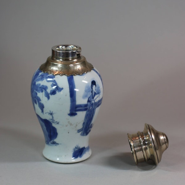 Small Chinese blue and white jar, Kangxi (1662-1722) - image 2