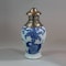 Small Chinese blue and white jar, Kangxi (1662-1722) - image 3