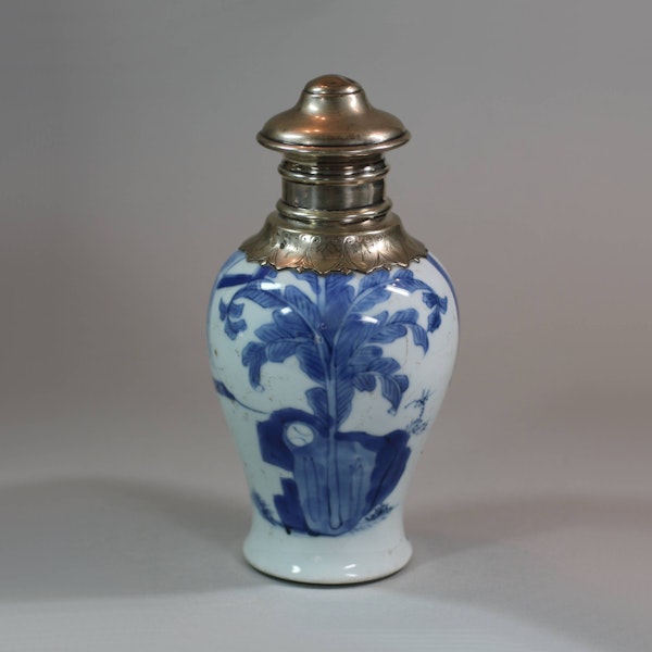 Small Chinese blue and white jar, Kangxi (1662-1722) - image 3