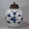 Chinese blue and white ginger jar with pierced wooden cover, Kangxi (1662-1722) - image 1