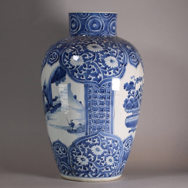 Chinese blue and white vase, Kangxi (1662-1722) - image 5