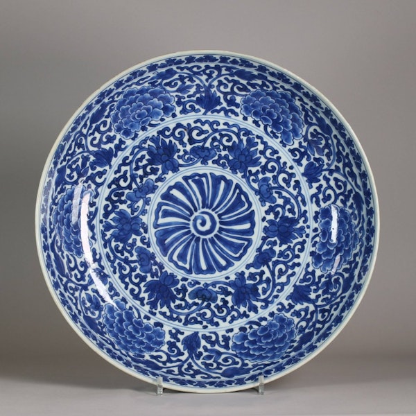 Chinese blue and white plate, Kangxi (1662-1722) - image 1