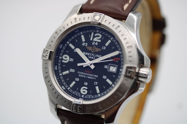 Breitling Colt Quartz A7438811 - image 11