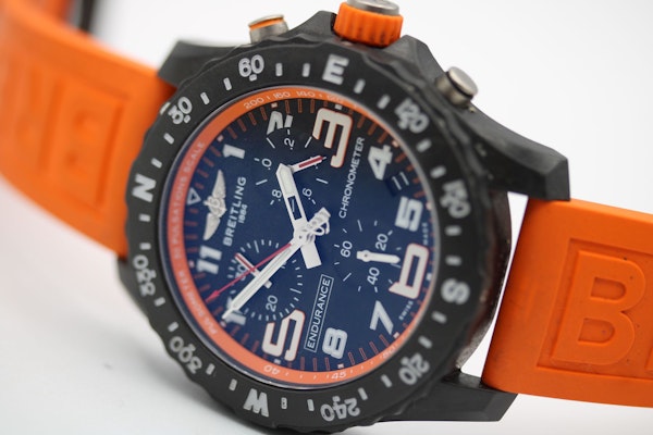 Breitling Endurance Pro X82310 - image 13