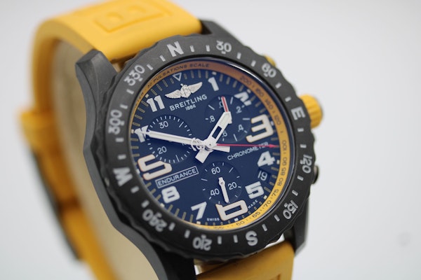 Breitling Endurance Pro X82310 - image 4