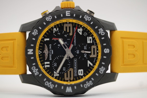 Breitling Endurance Pro X82310 - image 8