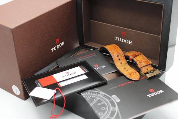 Tudor Black Bay Bronze Heritage Black Bay Bronze 79250BM - image 2