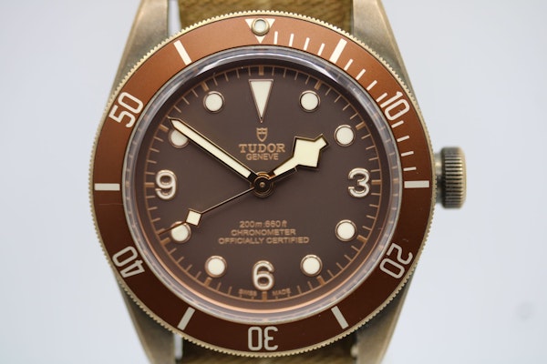 Tudor Black Bay Bronze Heritage Black Bay Bronze 79250BM - image 3