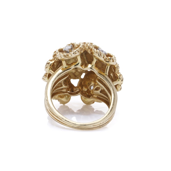 Kutchinsky 18kt Gold Diamond cluster ring - image 5