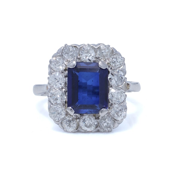 Platinum sapphire and diamond cluster ring - image 2