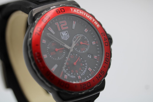 Tag Heuer Formula 1 CAU1117 Watch and Box Only - image 5