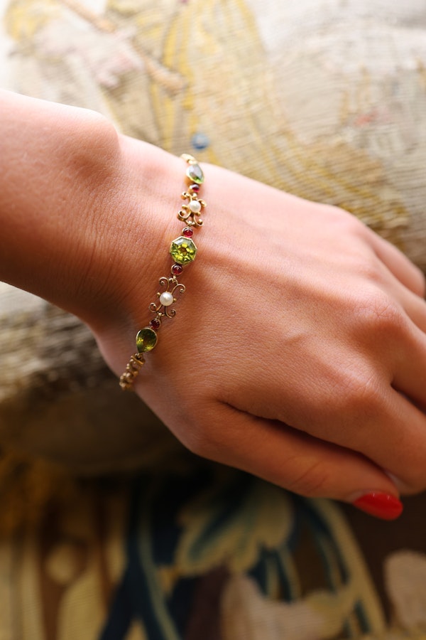 15ct Yellow Gold Victorian Peridot, Pearl and Ruby Bracelet Circa 1890 - image 2