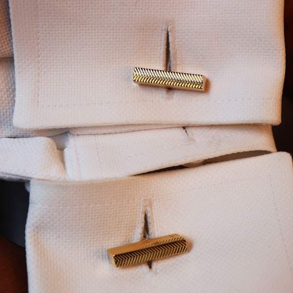 Vintage French 18ct Gold Herringbone Bar Cufflinks, Circa 1960 - image 6