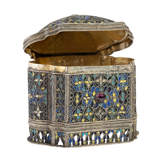 ANTIQUE ARMENIAN JEWELLED & ENAMELLED SILVER CASKET WITH POLYCHROME CLOISONNE ENAMEL & DOMED & HINGED COVER – 18TH CENTURY - image 4