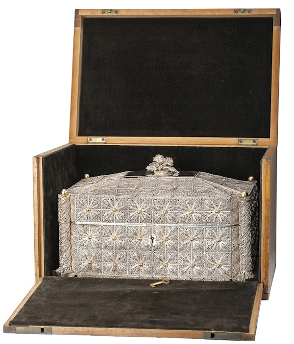 A magnificent mid-19th century silver and silver gilt filigree casket of Irish and Jewish interest inscribed ‘By M. Erlich Manufacturing Jeweller Dublin 1858 - image 7