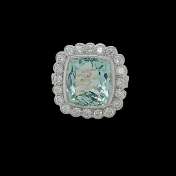 Vintage Aquamarine and Diamond Ring. - image 2