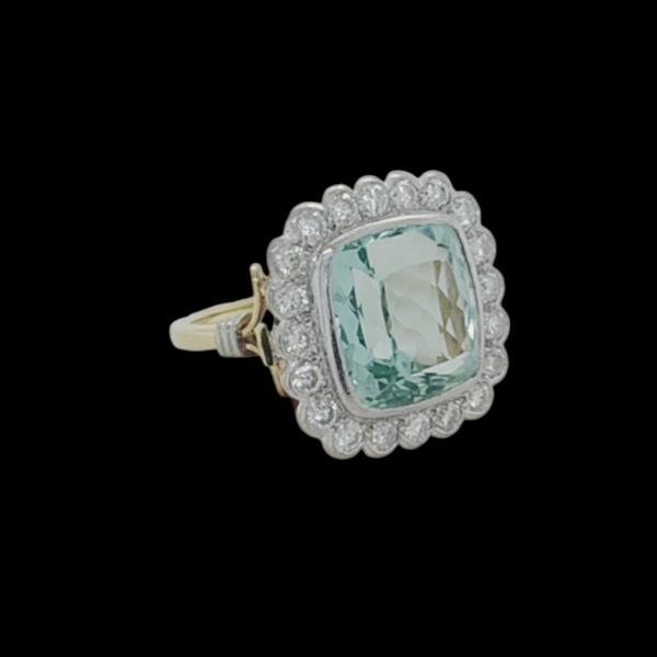 Vintage Aquamarine and Diamond Ring. - image 5