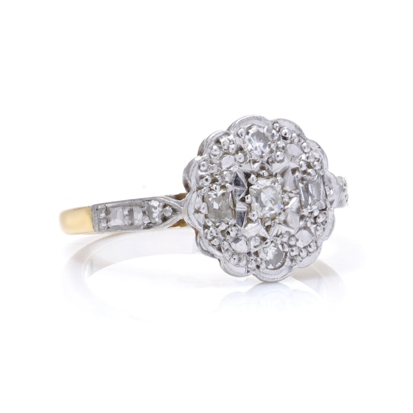 18kt gold and platinum flower head diamond cluster ring. - image 4