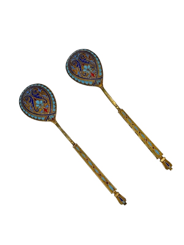 Russian silver gilt and cloisonné enamel set of 12 coffee spoons by G. Grachev, St Petersburg, c.1880 - image 4