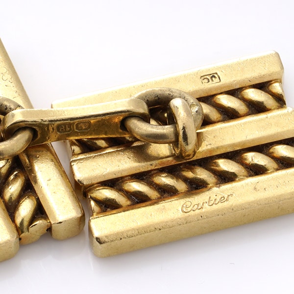 Cartier rectangular yellow gold geometric pattern cufflinks - image 7