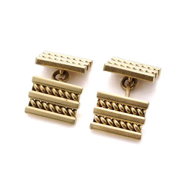 Cartier rectangular yellow gold geometric pattern cufflinks - image 4